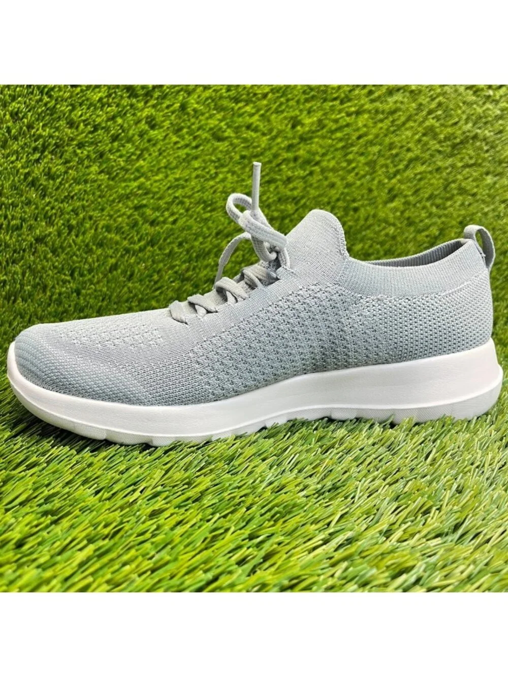 Skechers please review